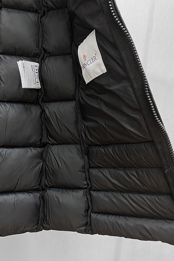 Женская брендовая парка Moncler чёрного цвета   