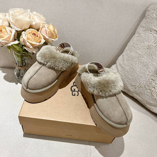 Замшевые женские слиперы с мехом UGG Funkette Platform