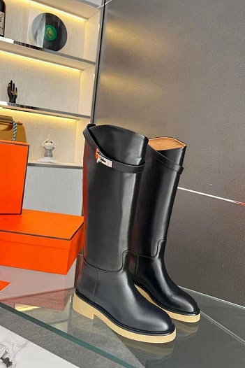 Женские чёрные кожаные сапоги Hermes   
