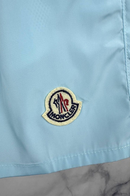 Мужские голубые шорты Moncler logo-patch