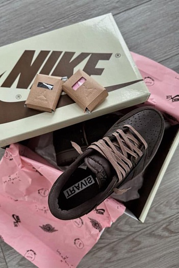 Кроссовки Travis Scott x Nike Air Jordan 1 Low "Velvet Brown"   