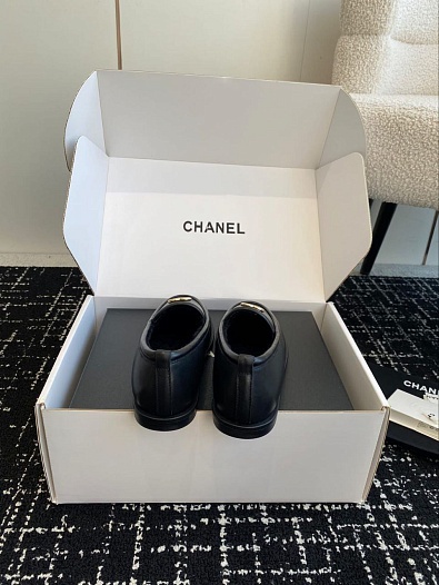 Женские кожаные лоферы с мехом Chanel Premium - Black   
