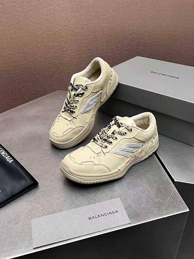 Женские кожаные кроссовки Balenciaga Hamptons Worn-Out premium   