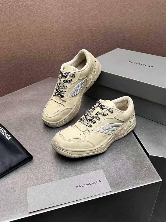 Женские кожаные кроссовки Balenciaga Hamptons Worn-Out premium
