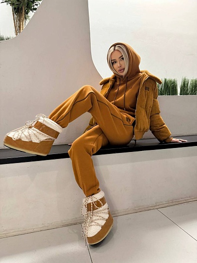 Бежевый женский костюм тройка MIU MIU   