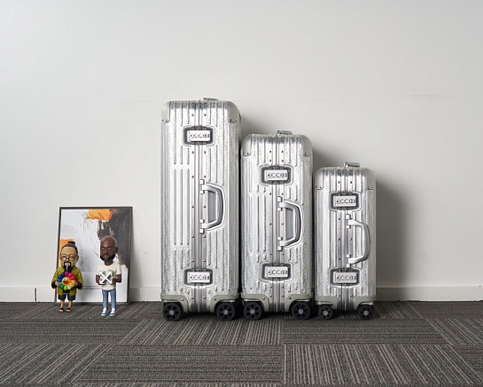 Чемодан Rimowa x Dior Aluminum L Premium 79x48x27 см