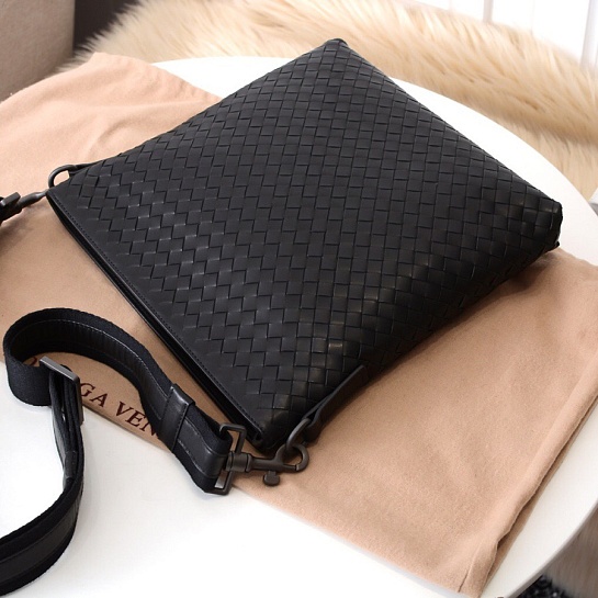 Кожаная сумка Bottega Veneta Premium 30x30x3 см