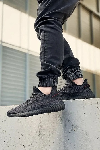 Кроссовки Adidas Yeezy Boost 350 v2 Black "Reflective laces"   