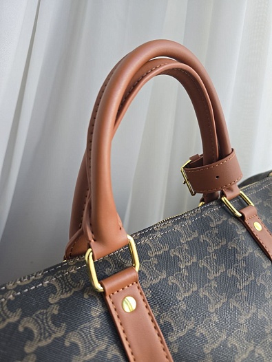 Кожаная дорожная сумка Celine Triomphe 50x26 см   