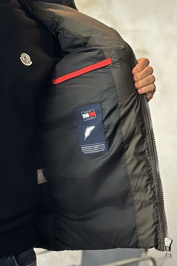 Мужская зелёная куртка Tommy Hilfiger   