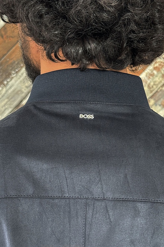 Мужской тёмно-синий бомбер Hugo Boss