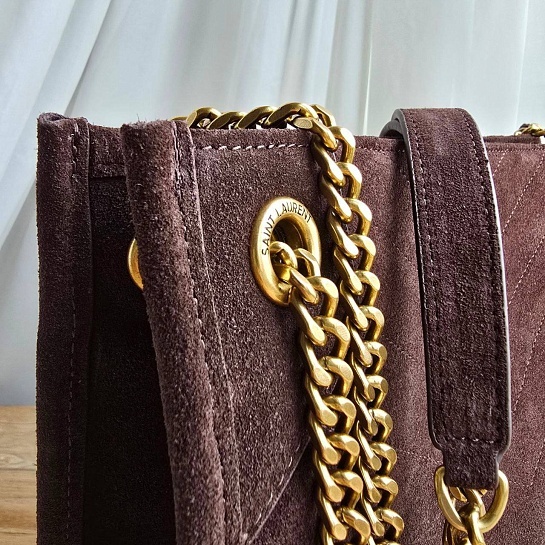 Замшевая сумка Yves Saint Laurent 32x25 см