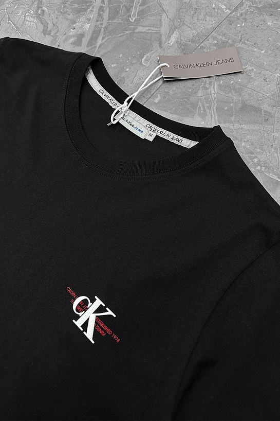 Мужская чёрная футболка Calvin Klein Urban Graphic