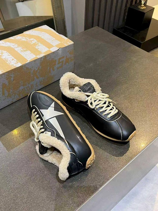 Женские кожаные кроссовки с мехом Golden Goose Super-Star premium
