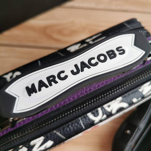 Кожаная сумка Marc Jacobs 20x15 см   