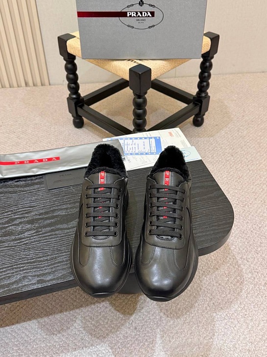 Кожаные кроссовки с мехом Prada America's Cup
