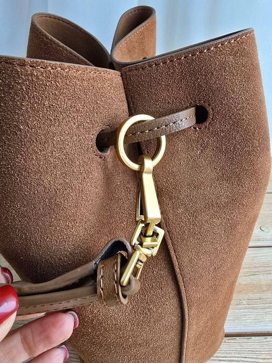Замшевая сумка Yves Saint Laurent  Paris VII Pochon