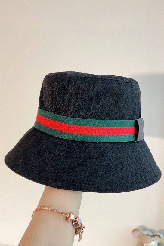 Чёрная панама Gucci GG Supreme