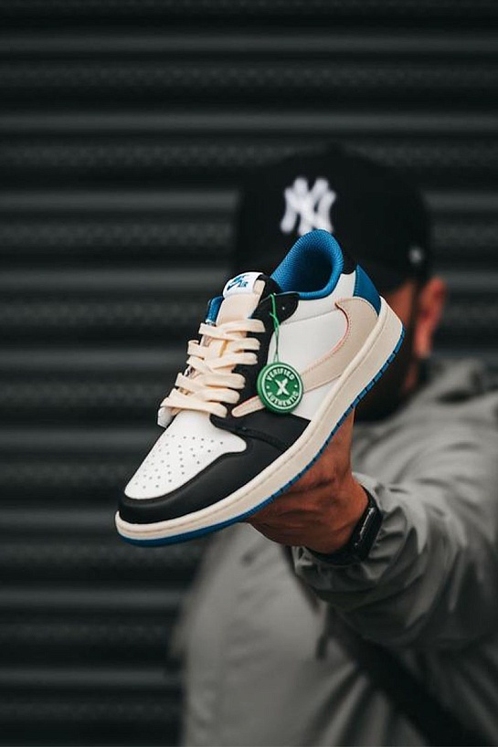 Кроссовки Travis Scott x Fragment x Nike Air Jordan 1 Low