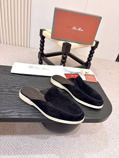 Мужские замшевые шлёпанцы Loro Piana   