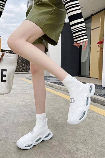 Женские белые кроссовки Dolce&Gabbana Wave mid-top   