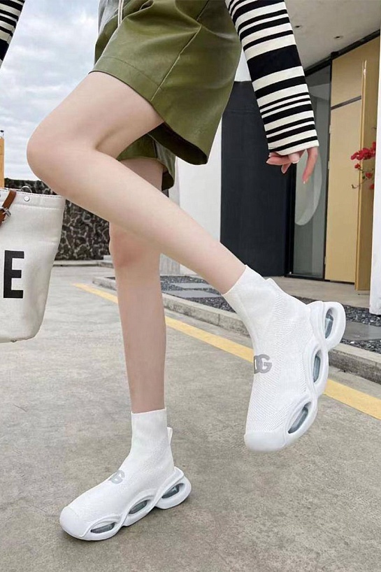 Женские белые кроссовки Dolce&Gabbana Wave mid-top