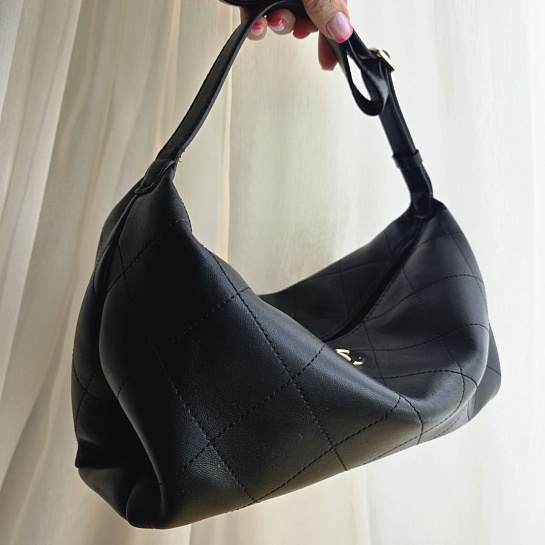 Кожаная сумка Chanel 28x15 см
