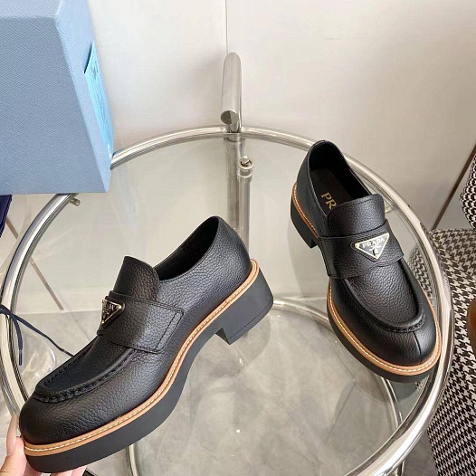 Женские кожаные лоферы Prada Premium - Black   