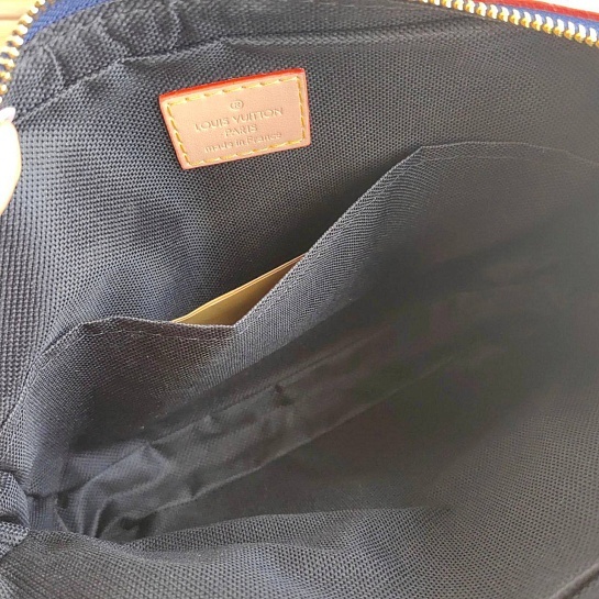Женская сумка Louis Vuitton Trio Messenger 25x18 см