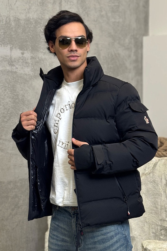 Мужской чёрный пуховик Moncler Grenoble Montgetech