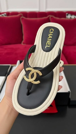 Женские кожаные шлёпанцы Chanel Cruise premium   
