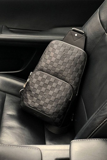 Кожаная сумка Louis Vuitton Avenue Sling Damier Infini 21x31x9 см   