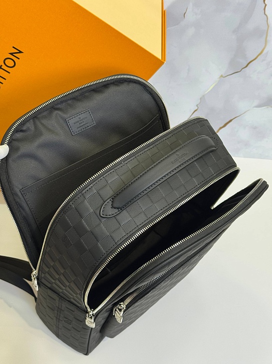 Кожаный рюкзак Louis Vuitton Damier Infini premium 40x31x15 см
