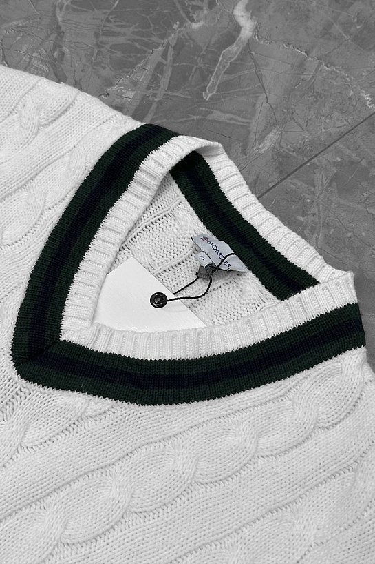 Мужской белый свитер Moncler