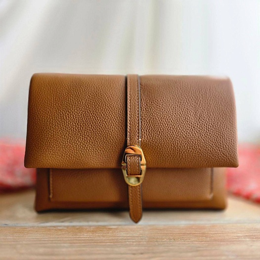 Кожаная сумка Coccinelle Dorian 24x16 см   