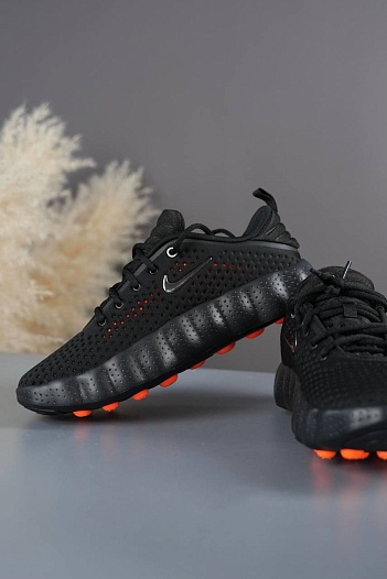 Кроссовки Nike Mind 002   