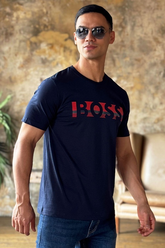 Мужская тёмно-синяя футболка Hugo Boss
