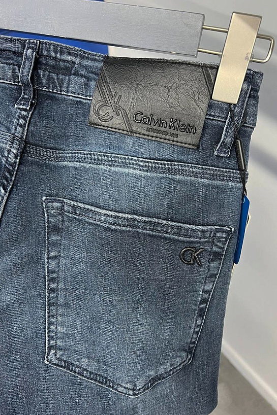 Мужские джинсы синего цвета Calvin Klein