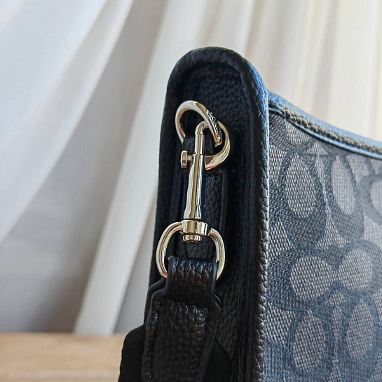 Женская сумка Coach Dempsey File Bagwith Stripe And Coach Patch 25x25 см (3 расцветки)