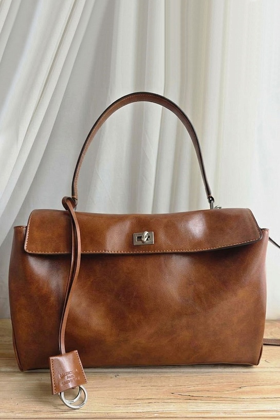 Кожаная сумка Balenciaga Rodeo Medium 28x20 см