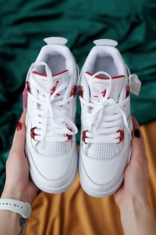 Кроссовки Nike Air Jordan 4 Retro "Metallic Red"