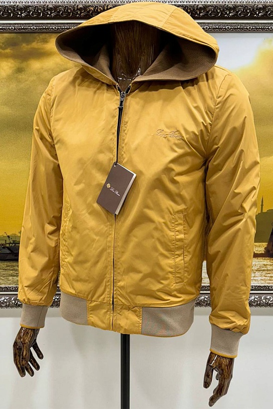 Мужская ветровка Loro Piana бежевого цвета