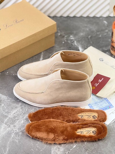Замшевые лоферы с меховой стелькой Loro Piana Open Walk - Beige   