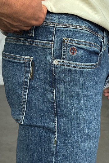 Мужские джинсы Giorgio Armani синего цвета   