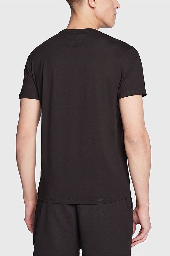 Футболка чёрного цвета Armani Exchange logo-patch