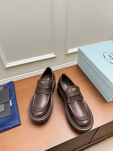 Женские кожаные лоферы Prada premium   