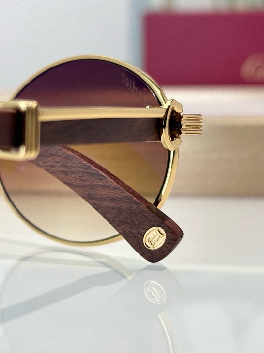 Солнцезащитные очки Cartier