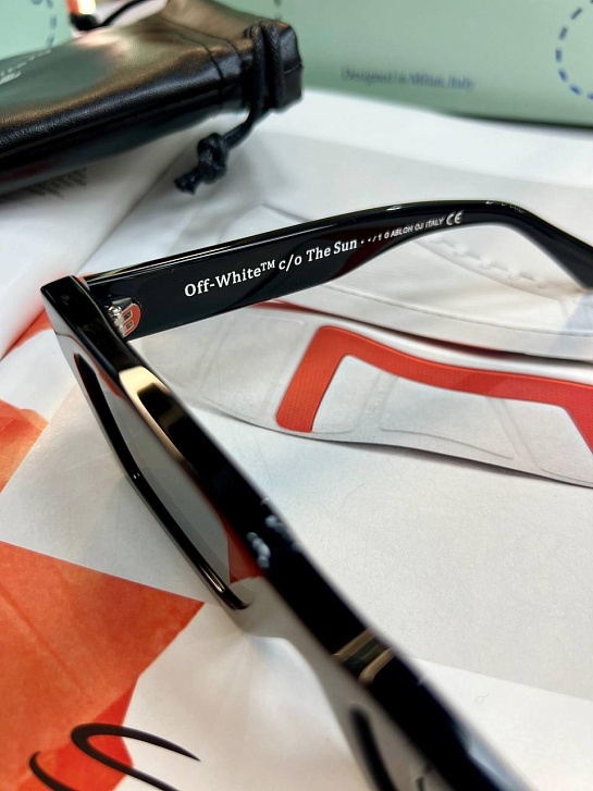 Квадратные солнцезащитные очки Off-White Manchester