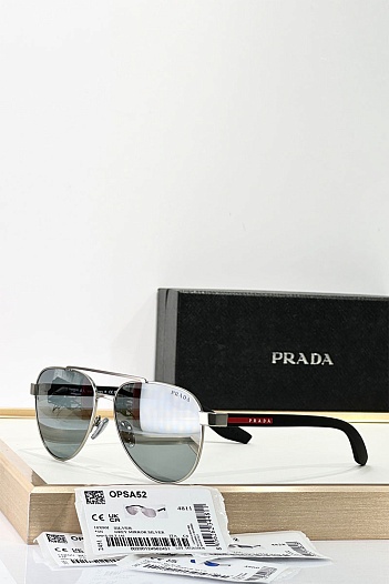 Солнцезащитные очки Prada Linea Rossa   