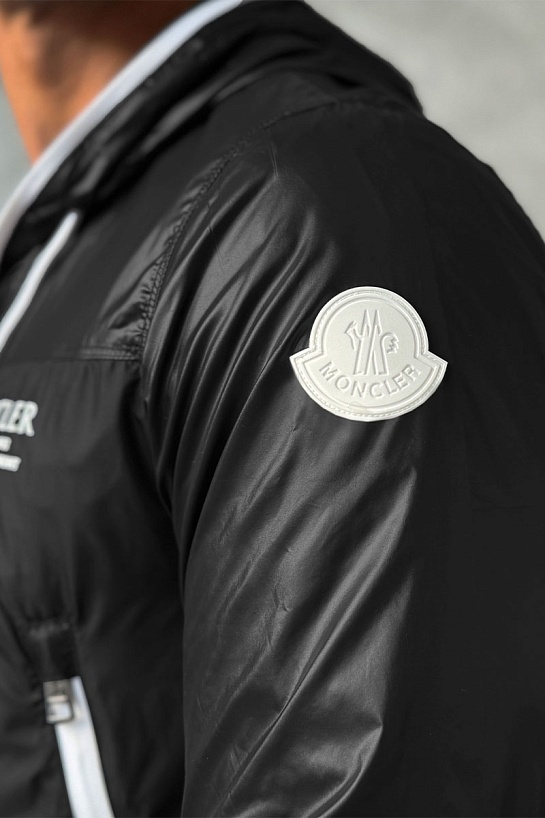 Мужская чёрная ветровка Moncler Vaugirard
